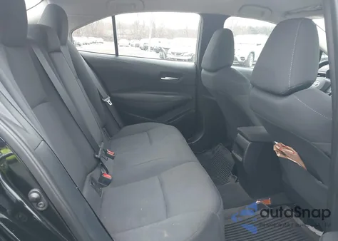 2021 Toyota Corolla Le z USA, uszkodzony, nr VIN 5YFEPMAE0MP260235